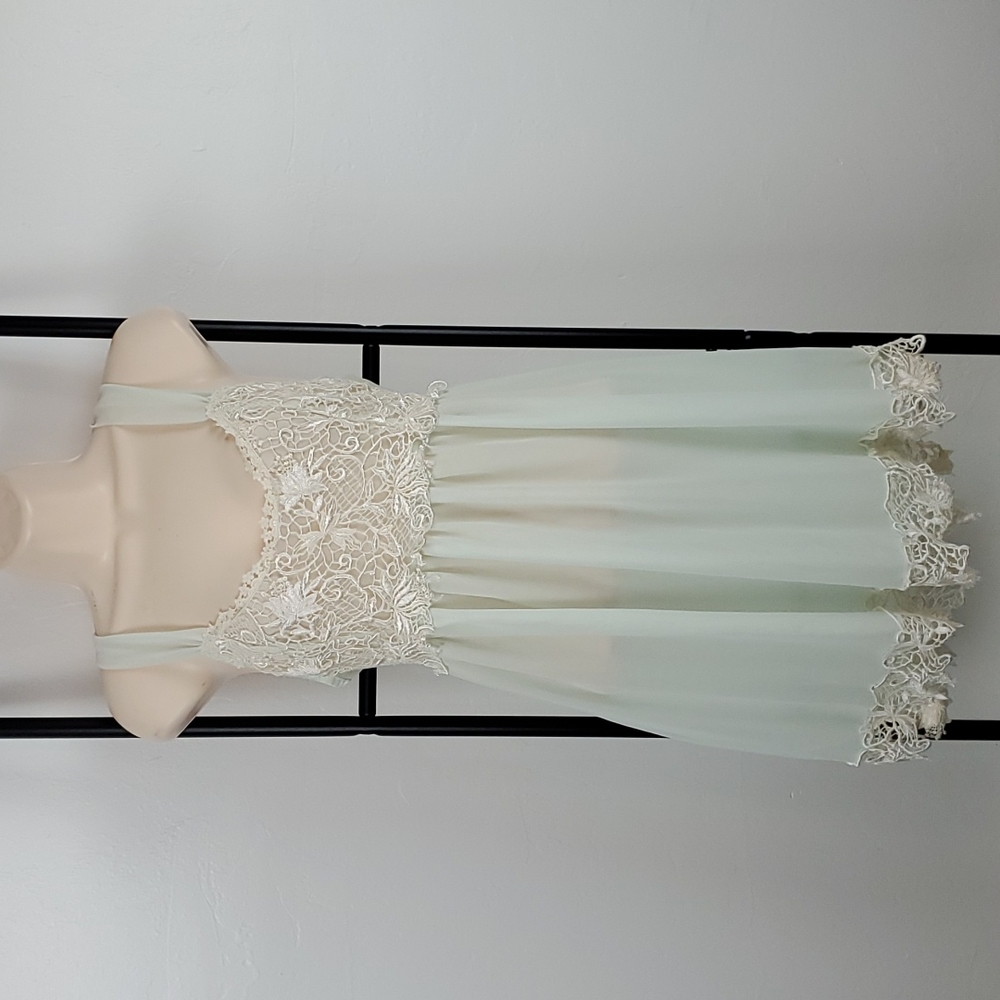 Vintage Saks Fifth Avenue green lace nightgown women size S